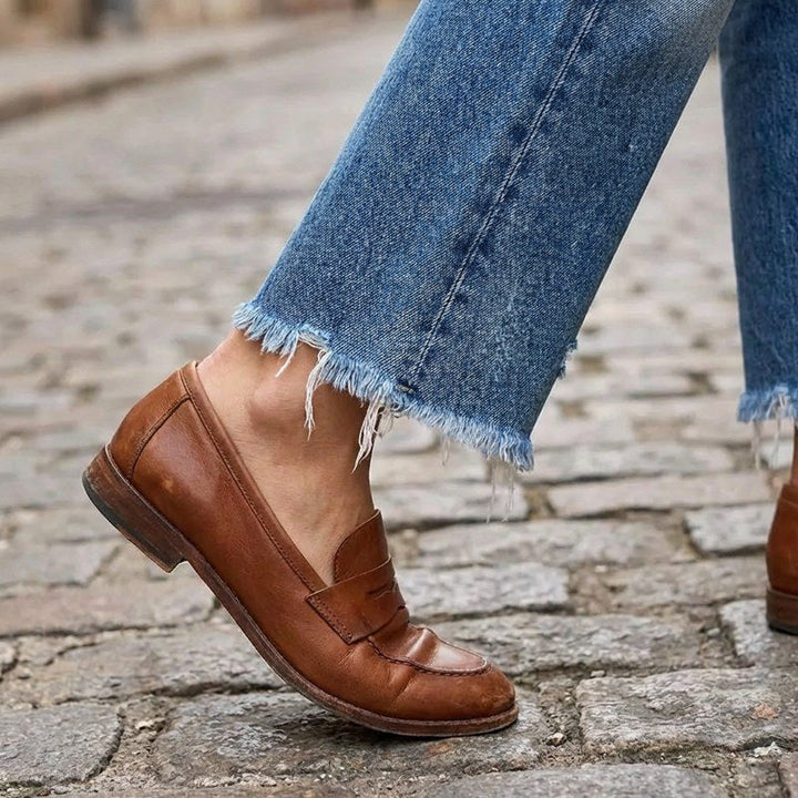 Abigail | Women's Retro Cropped Straight Jeans - image 8