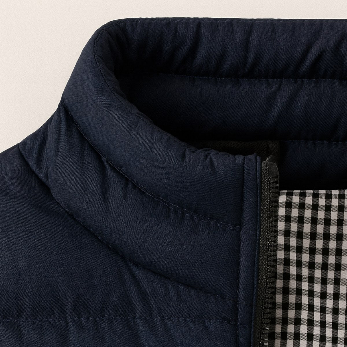 Hunter | Men's Quilted Puffer Gilet, Sleeveless Layering Gilet | Animated Apparel