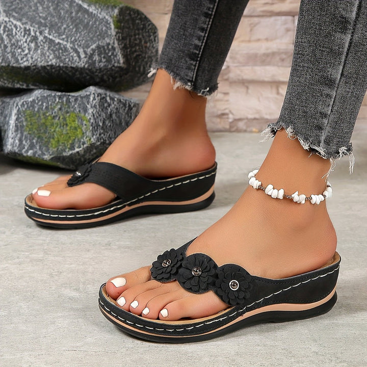 Pippa | Women's Orthopedic Slip-On Sandals - image 14