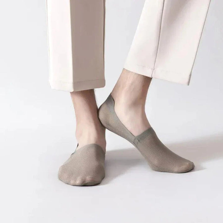 Riley | Women's Invisible Breathable No-Show Socks - image 4