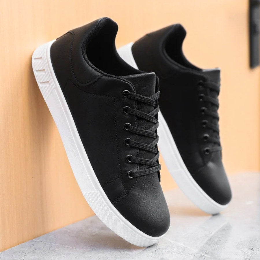 Scott | Men's Lace-Up Trainers, Low-Top Orthopedic Trainers | Animated Apparel | Black